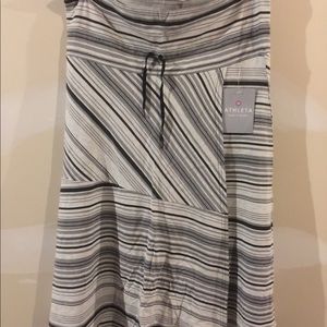 NWT Athleta skirt size XL